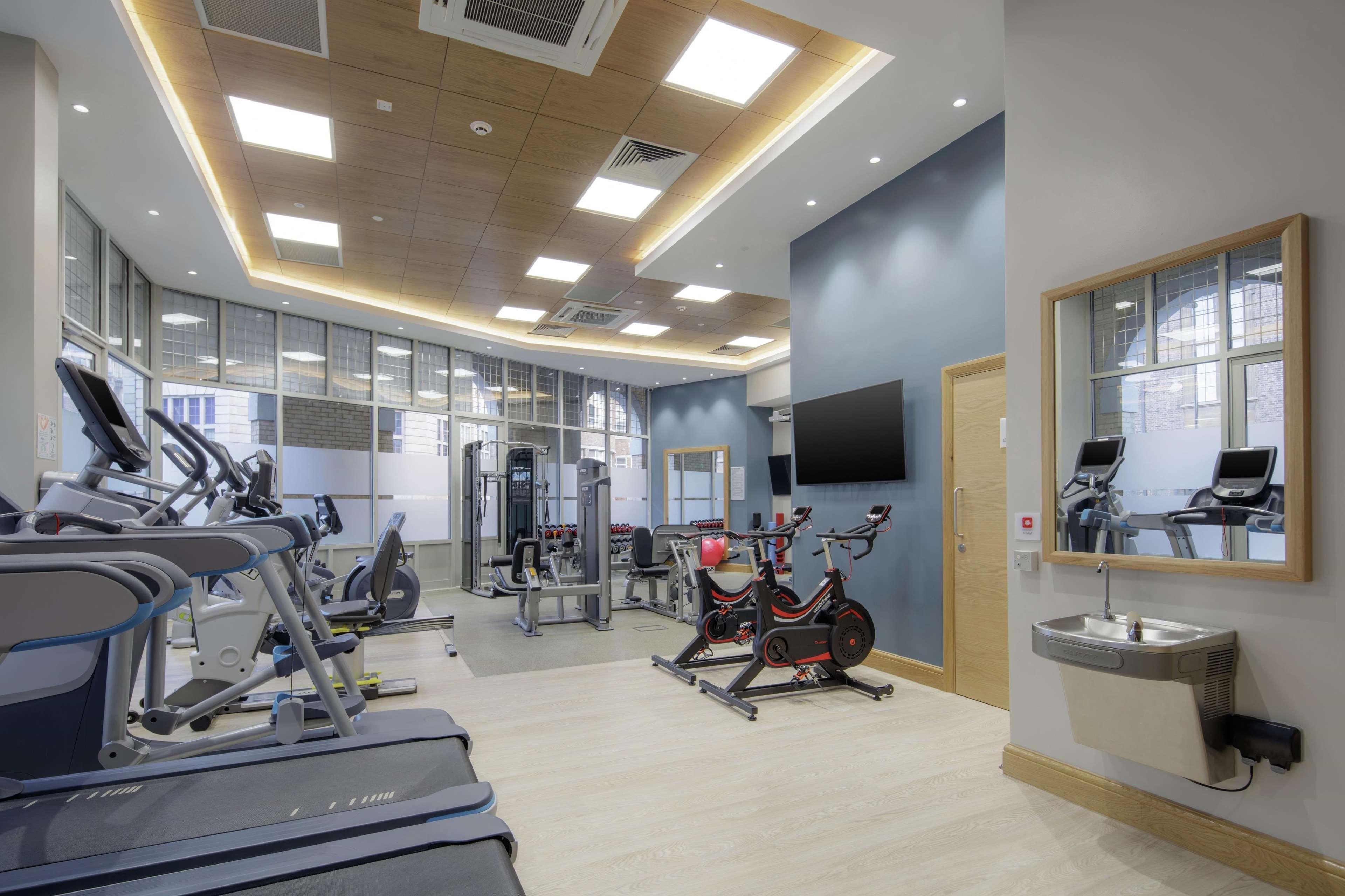 Hilton Cambridge City Centre Bagian luar foto