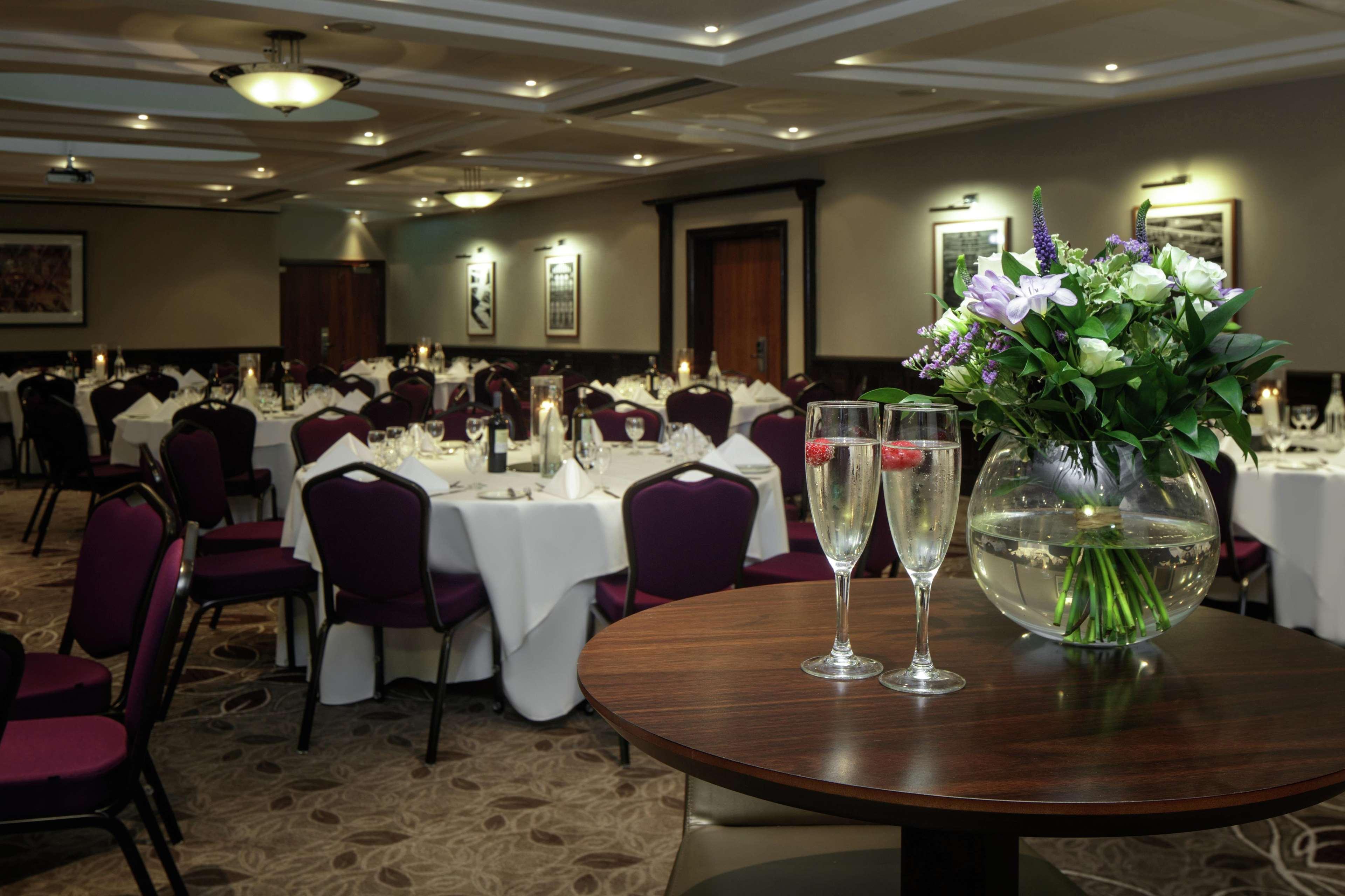 Hilton Cambridge City Centre Bagian luar foto
