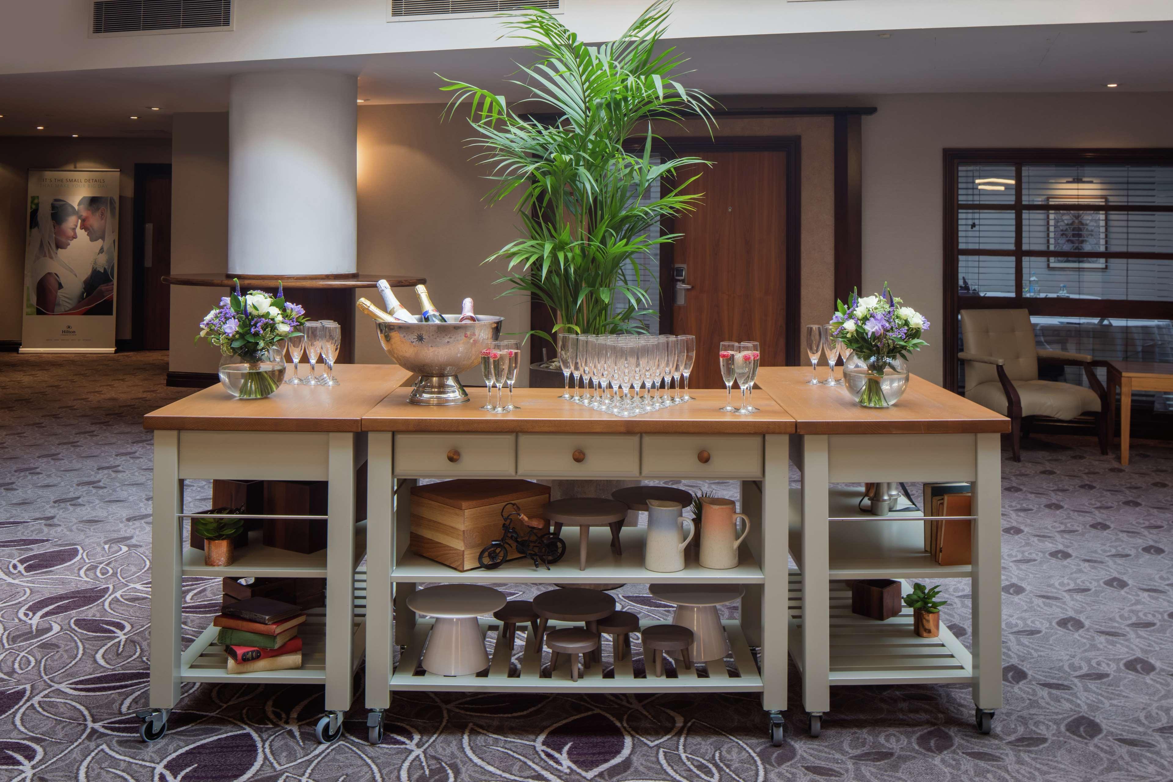Hilton Cambridge City Centre Bagian luar foto