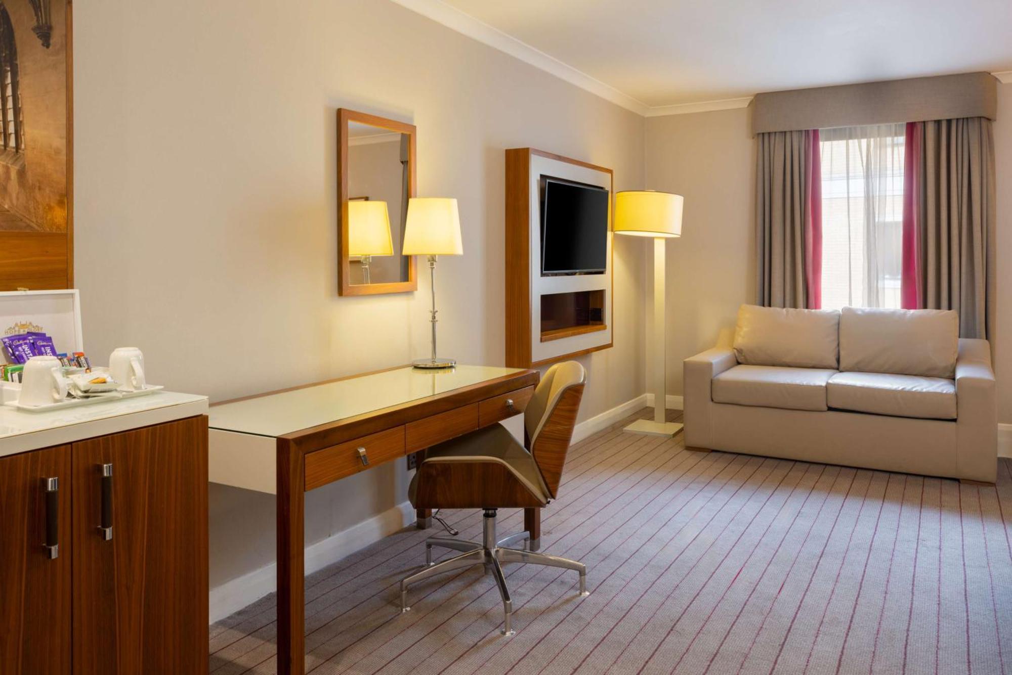 Hilton Cambridge City Centre Bagian luar foto
