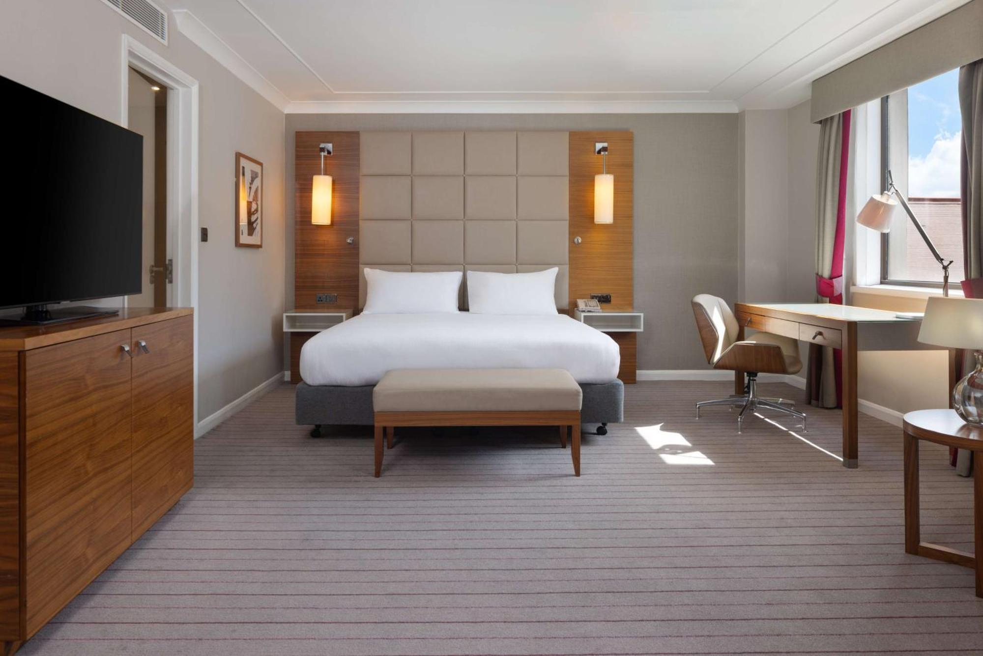 Hilton Cambridge City Centre Bagian luar foto