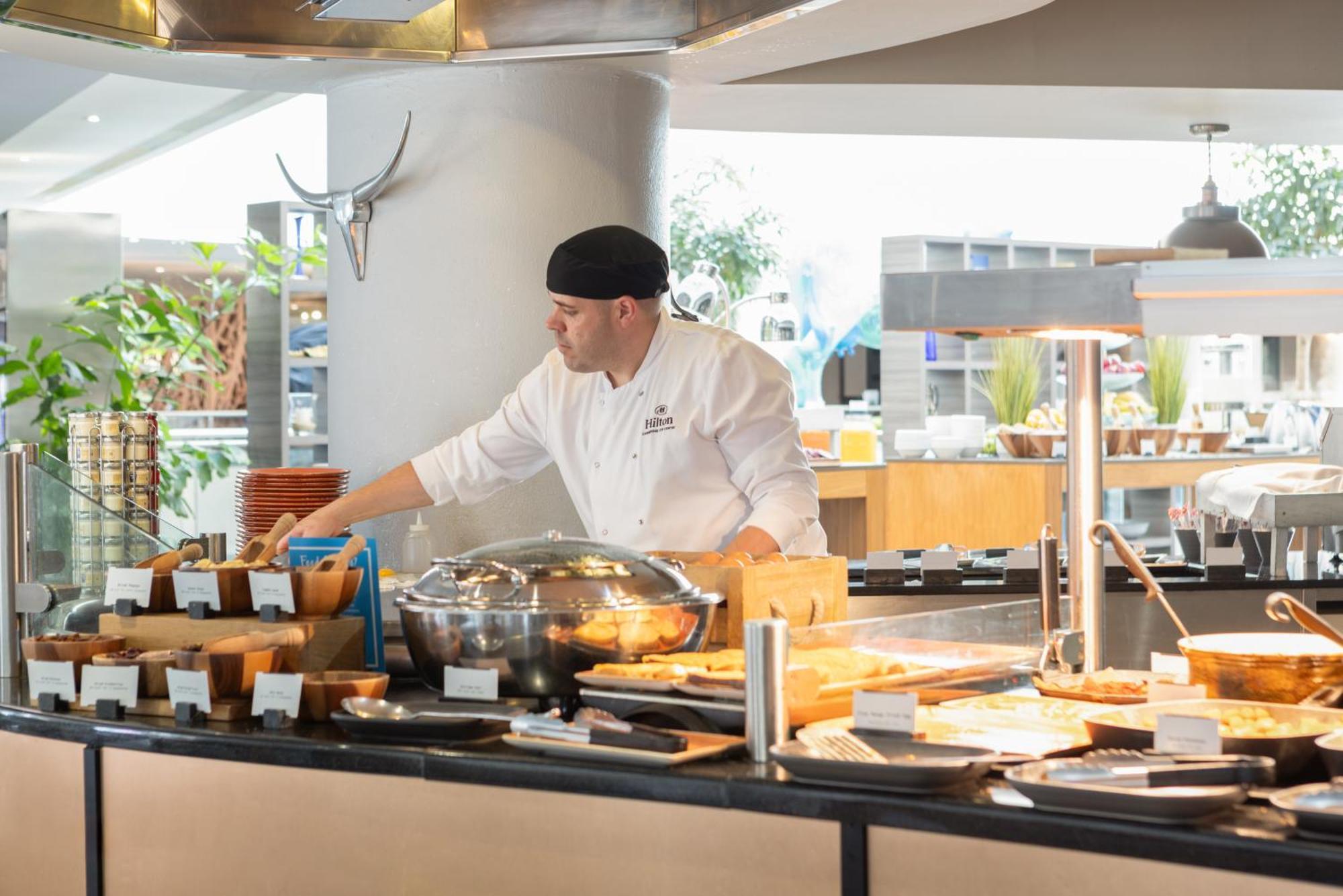 Hilton Cambridge City Centre Bagian luar foto