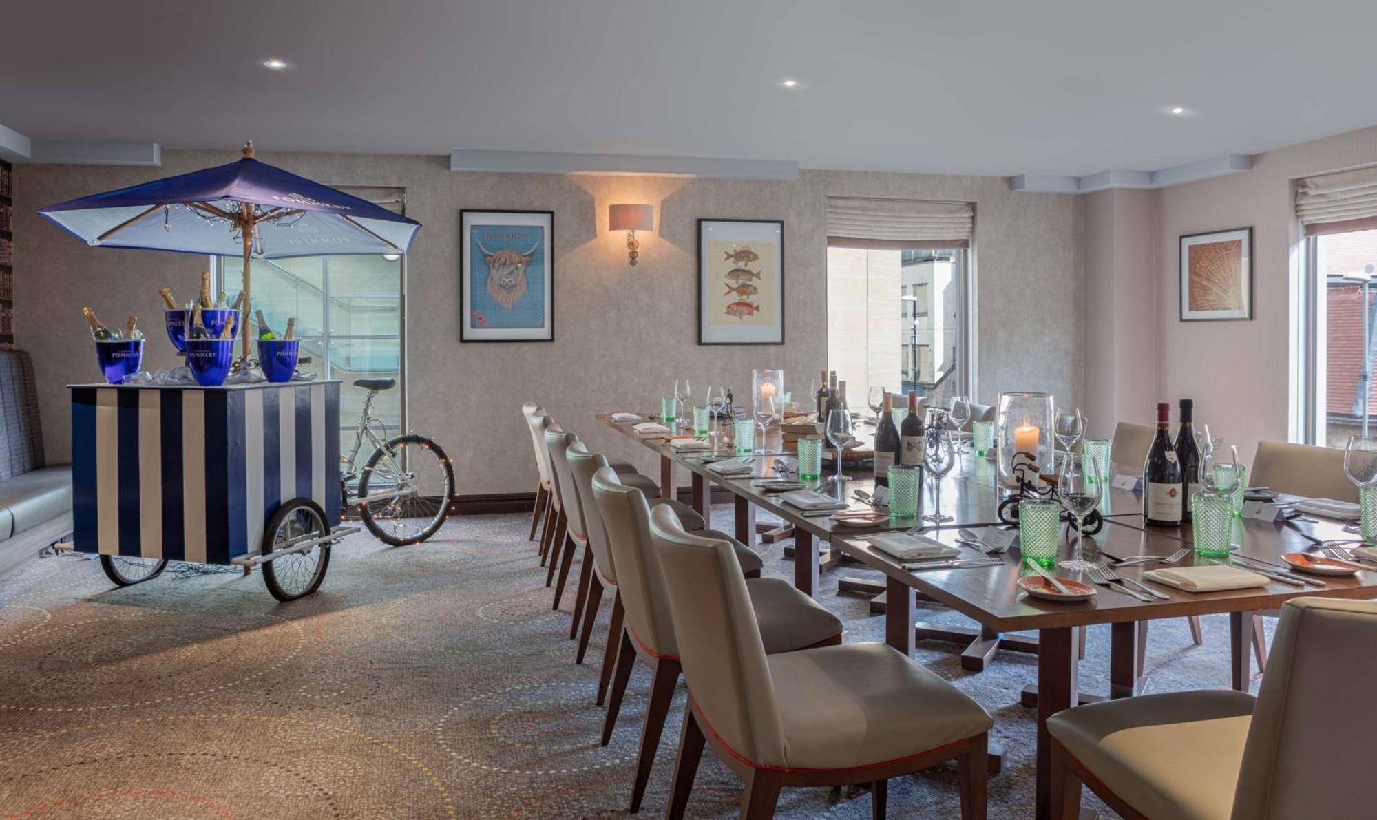 Hilton Cambridge City Centre Bagian luar foto