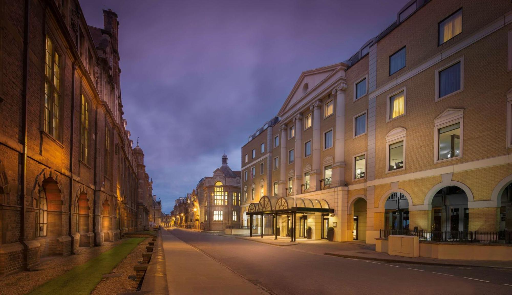 Hilton Cambridge City Centre Bagian luar foto