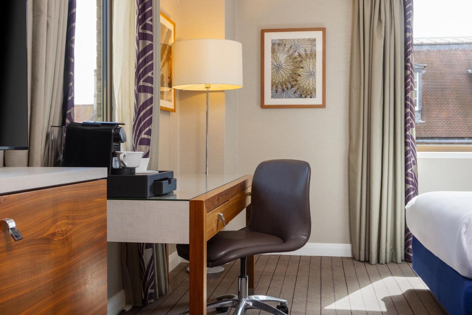 Hilton Cambridge City Centre Bagian luar foto